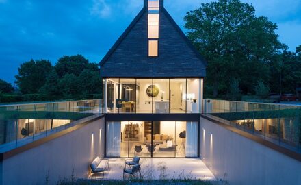 Water end House minimal windows luxury glazed home